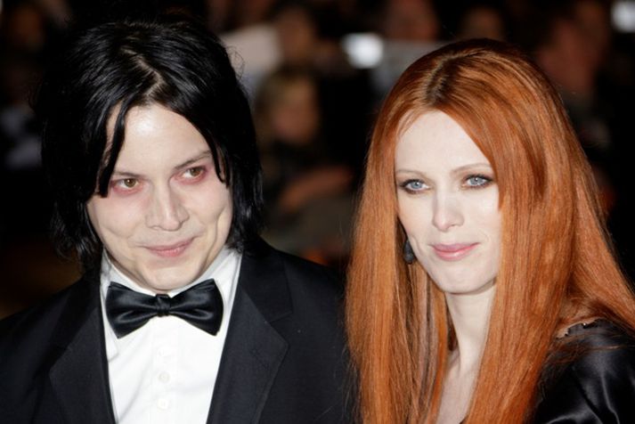 Jack White og Karen Elson ætla að halda upp á skilnaðinn sinn.