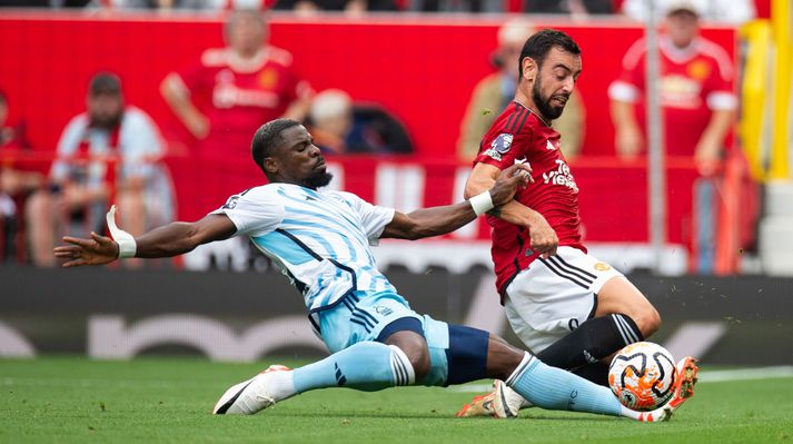 Serge Aurier hefur meðal annars leikið með Nottingham Forest og Tottenham í ensku úrvalsdeildinni í fótbolta.
