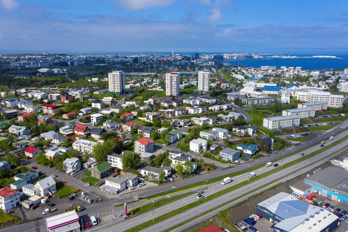 Fasteignaverð á höfuðborgarsvæðinu heldur áfram að hækka.