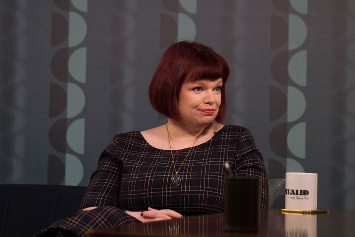 Þórhildur Sunna Ævarsdóttir, gjaldkeri Pírata, var fundarstjóri á aukaaðalfundi flokksins í kvöld.