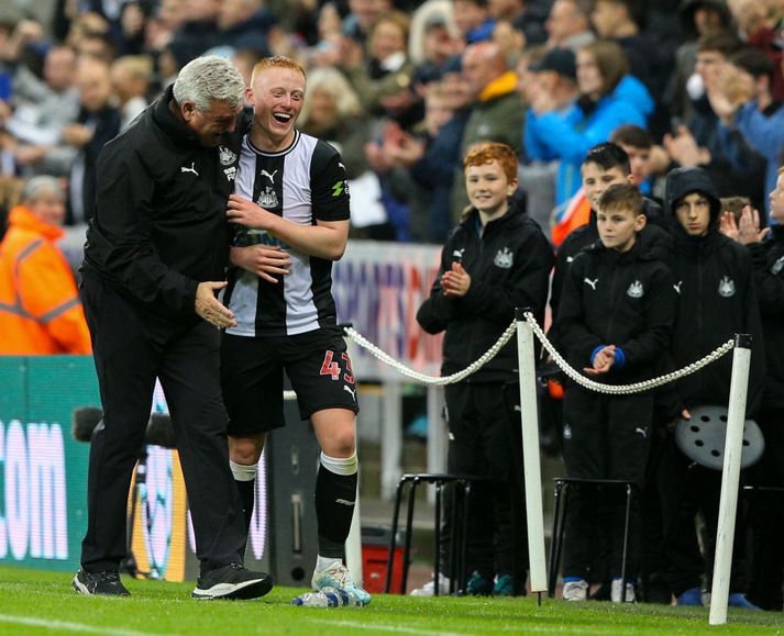 Steve Bruce og Matthew Longstaff