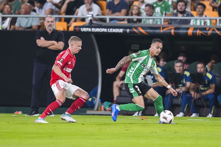Lærisveinar Postecoglou réðu illa við Antony. 