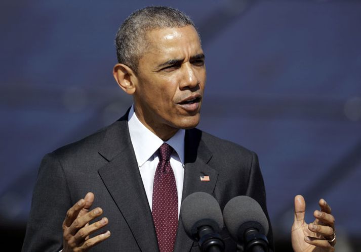 Barack Obama stendur í ströngu yfir páskahátíðina en hann er sagður hafa hringt persónulega í nokkra áhrifamikla þingmenn út af málinu.