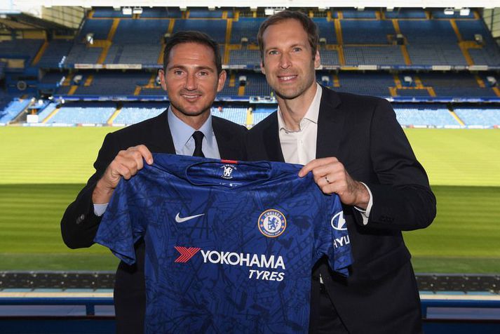 Frank Lampard og Petr Cech unnu marga titla saman hjá Chelsea og nú vill Lampard hafa tékkneska markvörðinn á bakvakt.