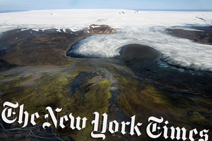 Í grein New York Times segir að friðanir á hálendinu verði dregnar til baka og að fleiri virkjanir verði leyfðar.
