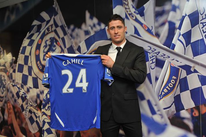Fróðlegt verður að sjá hvernig Cahill tekur sig út í bláum búningi Chelsea.