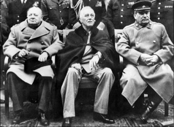 Winston Churchill, Franklin D. Roosevelt og Jósef Stalín á Jalta ráðstefnunni 1945