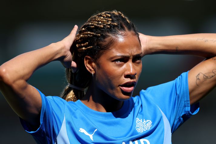 Sveindiís Jane Joónsdóttir og félagar í íslenska landsliðinu mæta Englandi í undankeppni HM á næsta ári en sá leikur verður ekki spilaður á Wembley.