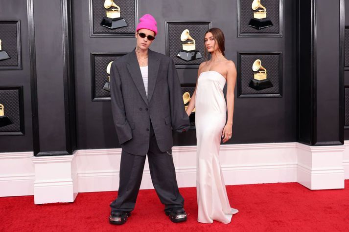 Hailey Bieber prýðir forsíðu tískutímaritsins Vogue en eiginmaður hennar hafði áður sagt við hana að það myndi aldrei gerast. 