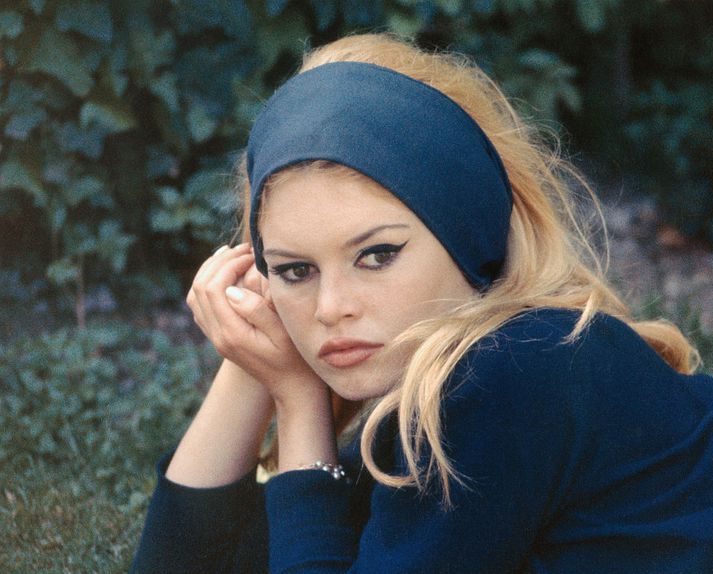 Bardot í kvikmyndaveri fyrir tökur á kvikmyndinni Le Mepris árið 1963.