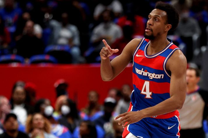 Ish Smith í leik með Washington Wizards á síðasta NBA-tímabili. Nú þarf hann að flytja sig frá höfuðborginni til Denver.