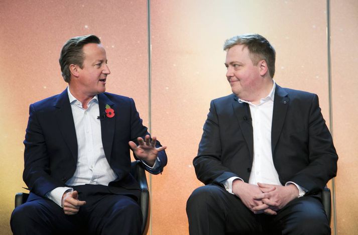 David Cameron og Sigmundur Davíð ræddu saman við upphaf fundar í morgun.