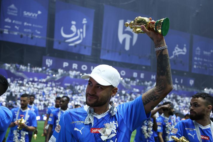 Neymar varð tvöfaldur meistari með Al Hilal á tímabilinu þrátt fyrir að missa af stærstum hluta þess vegna meiðsla.
