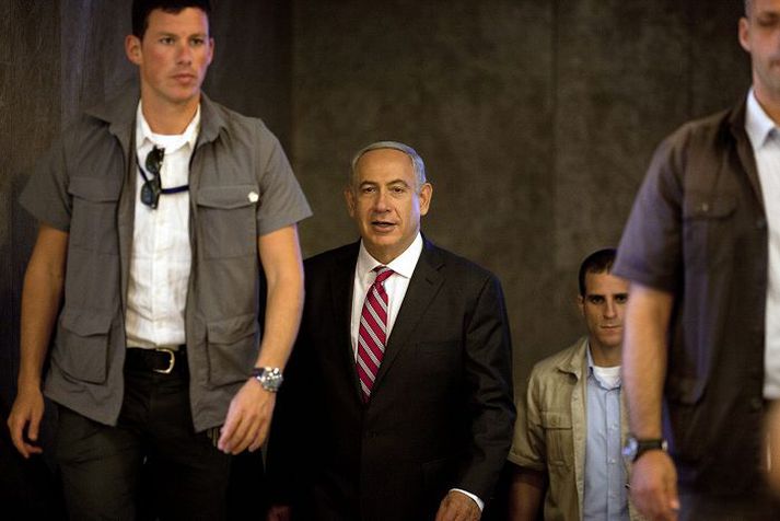 Benjamin Netanyahu, mætti á ríkisstjórnarfund í Jerúsalem í gær.
