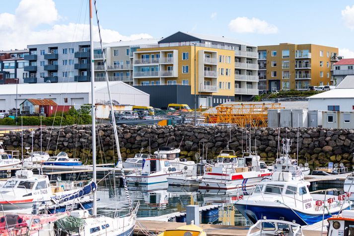 Helmingur nýrra íbúða á söluskrá eru nú til sölu í meira en 260 daga samkvæmt nýrri skýrslu HMS.