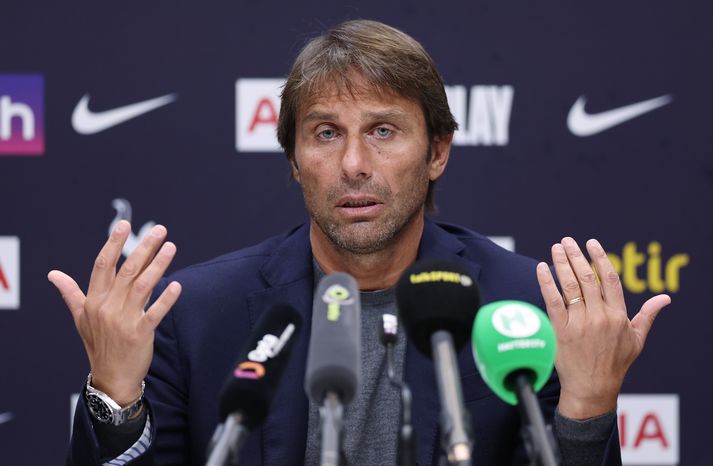 Antonio Conte á blaðamannafundi í dag. 