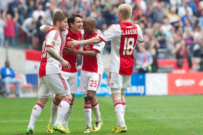 Leikmenn Ajax fagna hér einu marka sinna í dag.