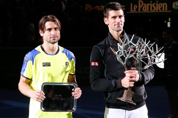 David Ferrer  til vinstri, Djokovic til hægri