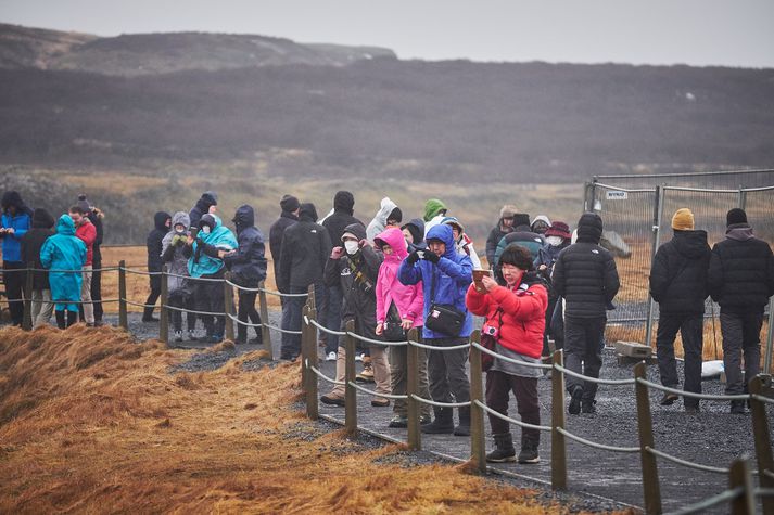 Gert er ráð fyrir að 2,3 milljónir muni sækja Ísland heim á þessu ári.