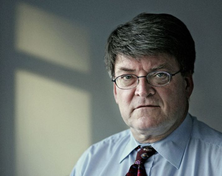 Haraldur Briem sóttvarnarlæknir segir þörf á að rannsaka áhrif öskunnar á heilsu. Mynd/ Hari.
