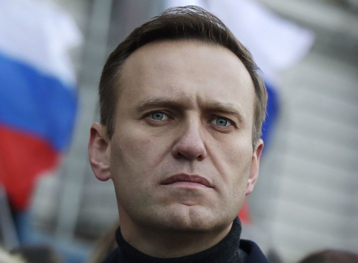 Alexei Navalny er í dái á sjúkrahúsi í Þýskalandi.