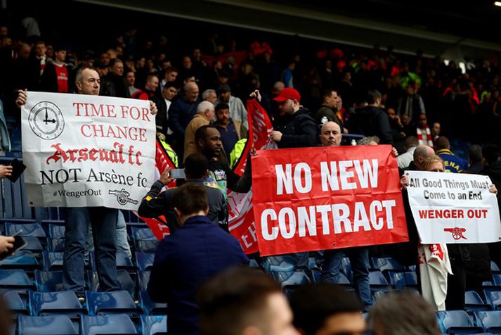 Wenger Out borðarnir eru orðnir algeng sjón.