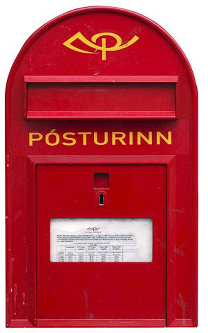 E-töflurnar fundust í bögglinum og voru fjarlægðar áður en pilturinn sótti hann.