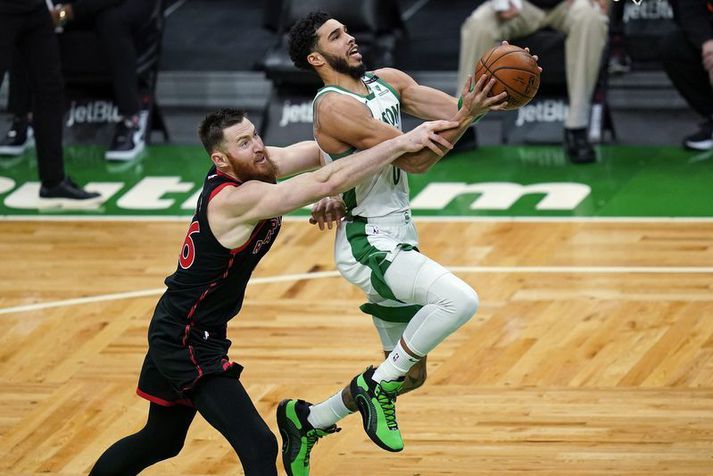 Jayson Tatum var mjög góður í sigri Boston Celtics á Toronto Raptors í nótt.