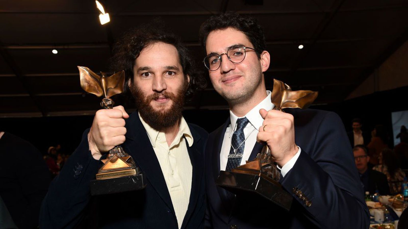 Kynlífssena sau­tján ára stúlku hafi splundrað sam­starfi bræðranna