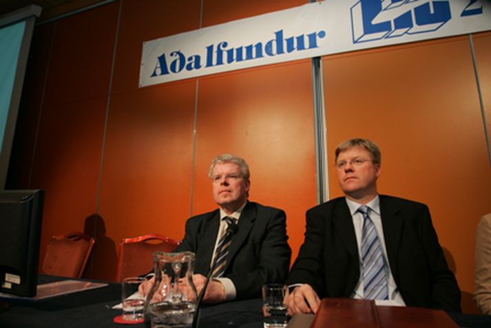 Friðrik J. Arngrímsson framkvæmdastjóri LÍÚ og Einar K. Guðfinnsson sjávarútvegsráðherra.