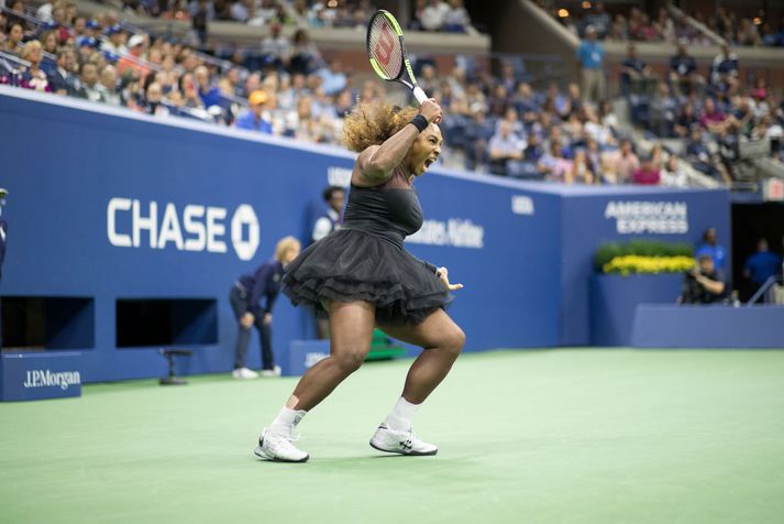 Tennis er vinsæl íþrótt hjá báðum kynjum.