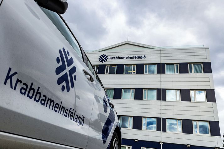 Krabbameinsfélagið segir að með ummælum sínum hafi forstjóri SÍ eytt óvissu um hæfi félagsins til að stunda skimanir.