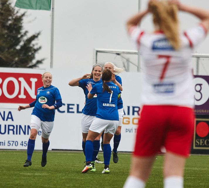 Harpa Þorsteinsdóttir skoraði þrennu og er markahæsti leikmaður Pepsi-deildar kvenna eftir sex umferðir.