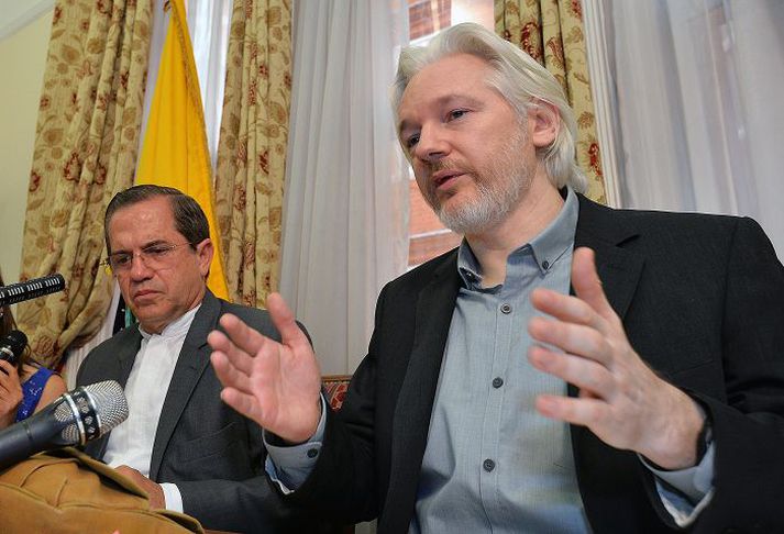 Julian Assange Hefur verið í meira en tvö ár í sendiráði Ekvadors í London