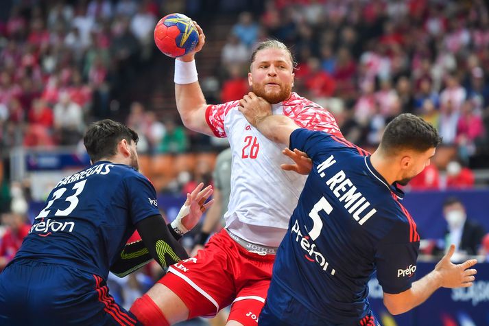Maciej Gebala sækir að marki Frakka í leiknum í kvöld.