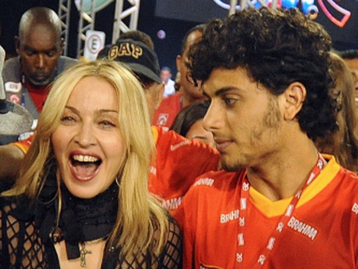 Jesus og Madonna á góðri stund. Mynd/ AFP.