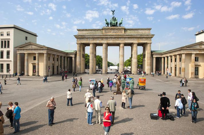 Njósnamálið hefur reitt fjölda þýskra stjórnmálamanna til mikillar reiði.