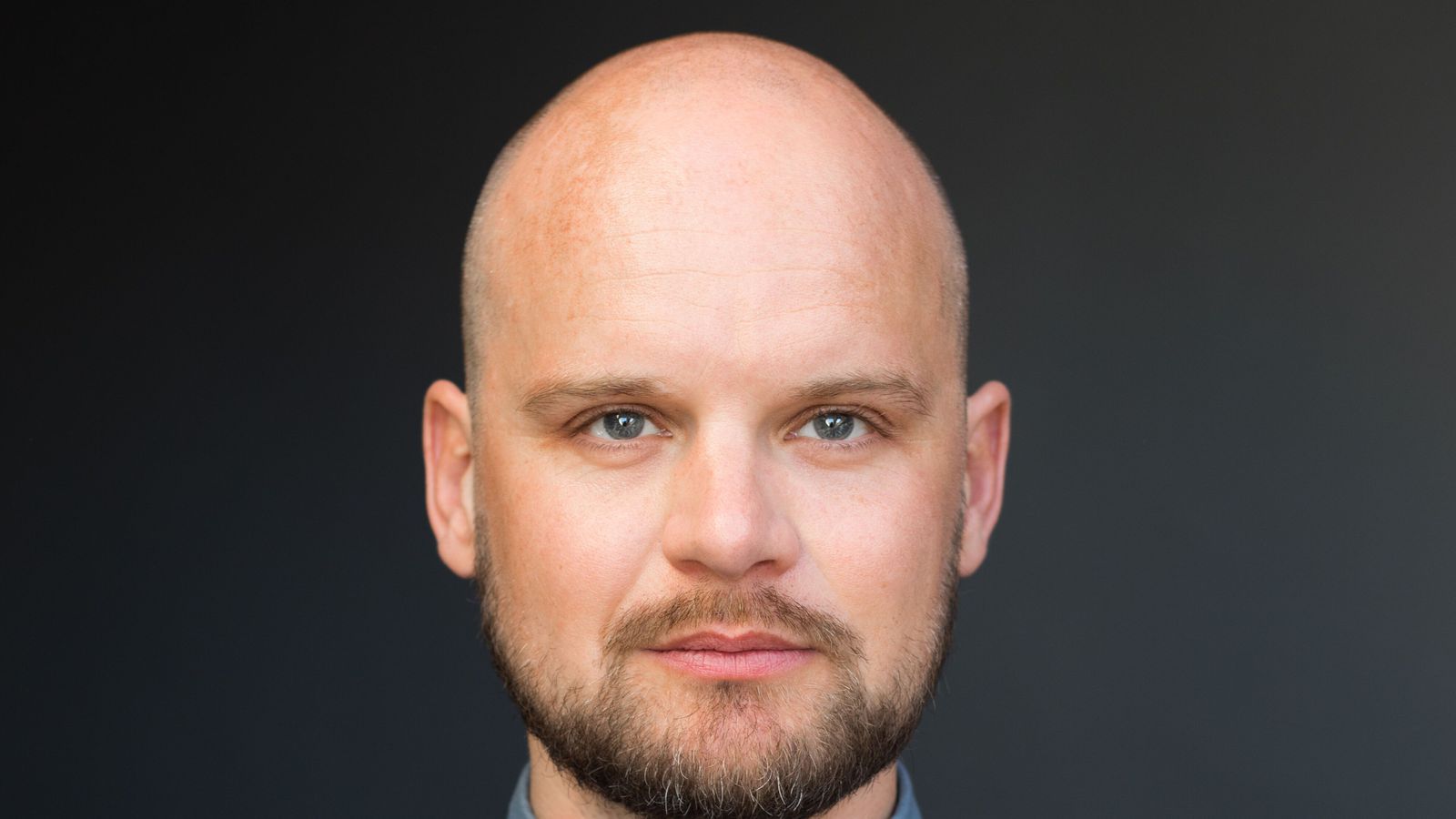 Bóka­söfn gegn ein­mana­leika