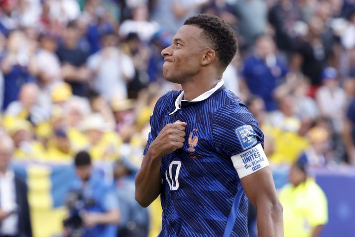 Frakkar hafa lent í töf vegna veðurs á þessu heimsmeistaramóti og Kylian Mbappe og félagar gætu lent aftur í því í kvöld.