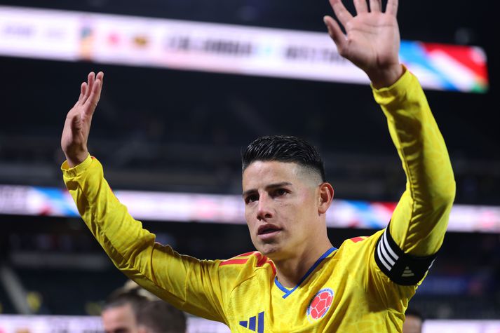 James Rodríguez lenti í vandræðum eftir landsleik með Kólumbíu og endaði á sjúkrahúsi.
