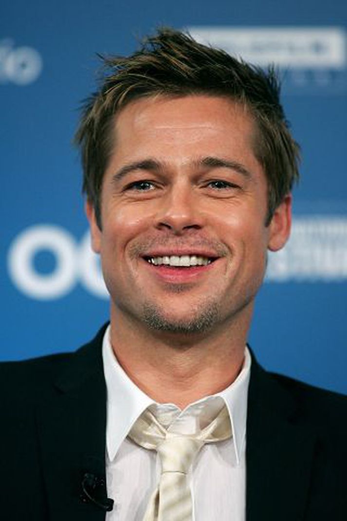 Brad Pitt  er ósáttur við að Angelina Jolie vilji ekki verða ólétt aftur.