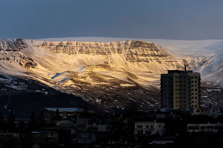 Karlmaðurinn kom á fund vændiskonunnar á hóteli í Reykjavík í maí 2023. Þau ætluðu að hittast með  „kynferðislegan leik“ í hug að sögn vændiskonunnar.