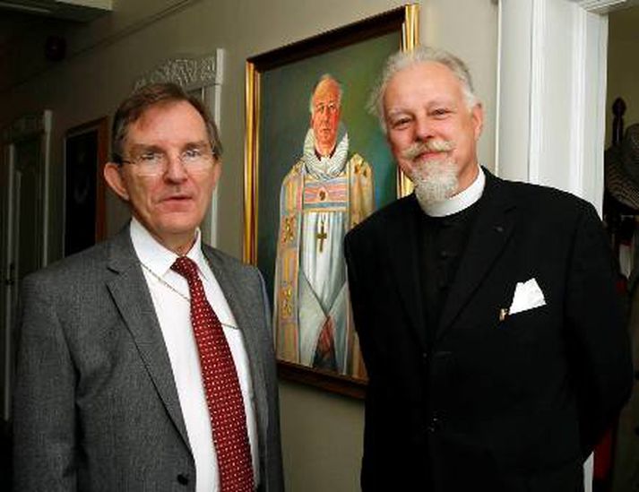 Biskup Íslands og Geir Waage sóknarprestur funduðu í morgun. Mynd/ GVA.