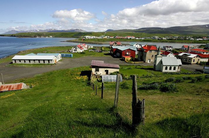 Blönduós Sveitarstjórnarmenn hafa mótmælt harðlega hugmyndum um styttingu hringvegarins sem fært hefði bæði Blönduós og Varmahlíð úr alfaraleið hringvegarins um landið.