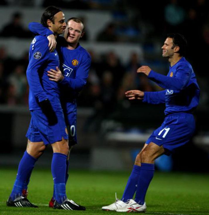 Fyrra marki Berbatov fagnað.