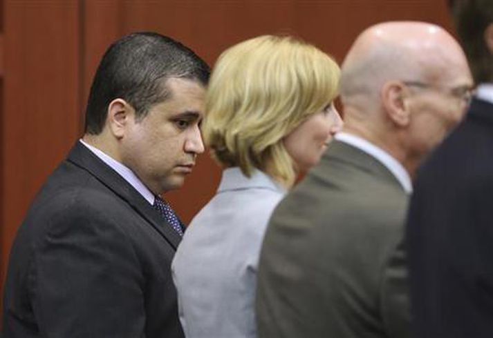 Zimmerman í réttarsalnum í hinu gríðarlega umdeilda máli.