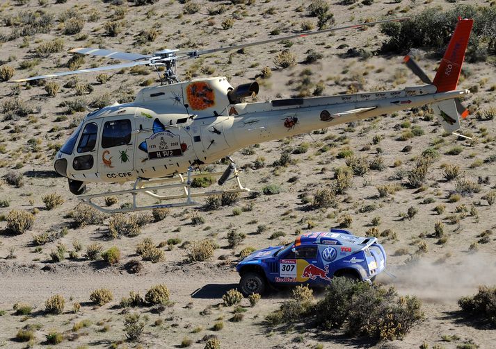 Volkswagen er í fyrstu þremur sætunum í Dakar rallinu og munar aðeins 9 sekúndum á fyrstu tveimur ökumönnunum.