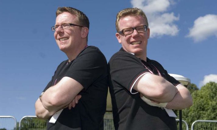 Proclaimers slógu í gegn 1988, eru enn í fullu fjöri og eru á leiðinni til Íslands að syngja um 500 mílna gönguna sem endaði í 1.000.