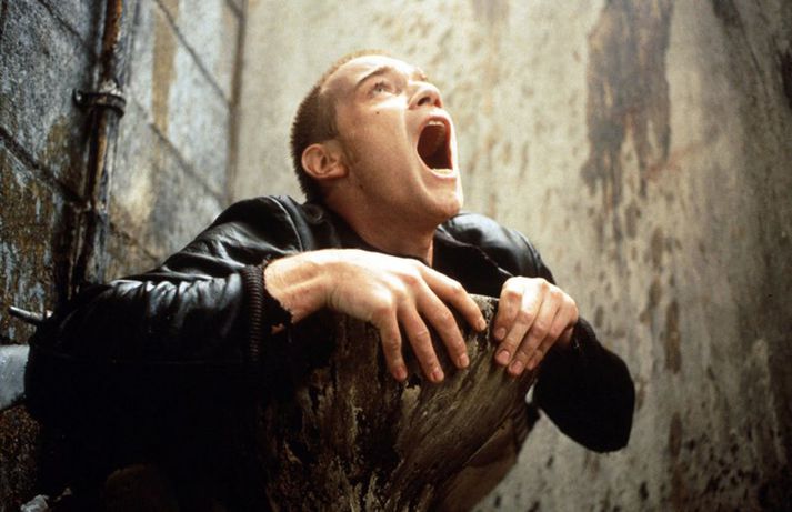 McGregor í eftirminnilegu atriði úr Trainspotting.