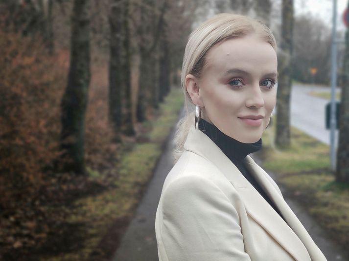 Sólborg Guðbrandsdóttir heldur úti síðunni Fávitar á Instragram.